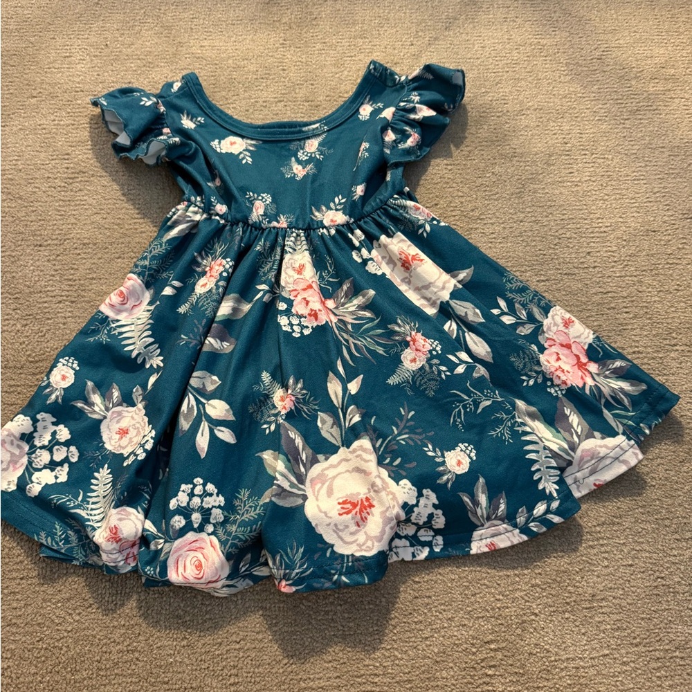 ⭐️3 for $25⭐️ Dot Dot Smile Teal Floral Dress